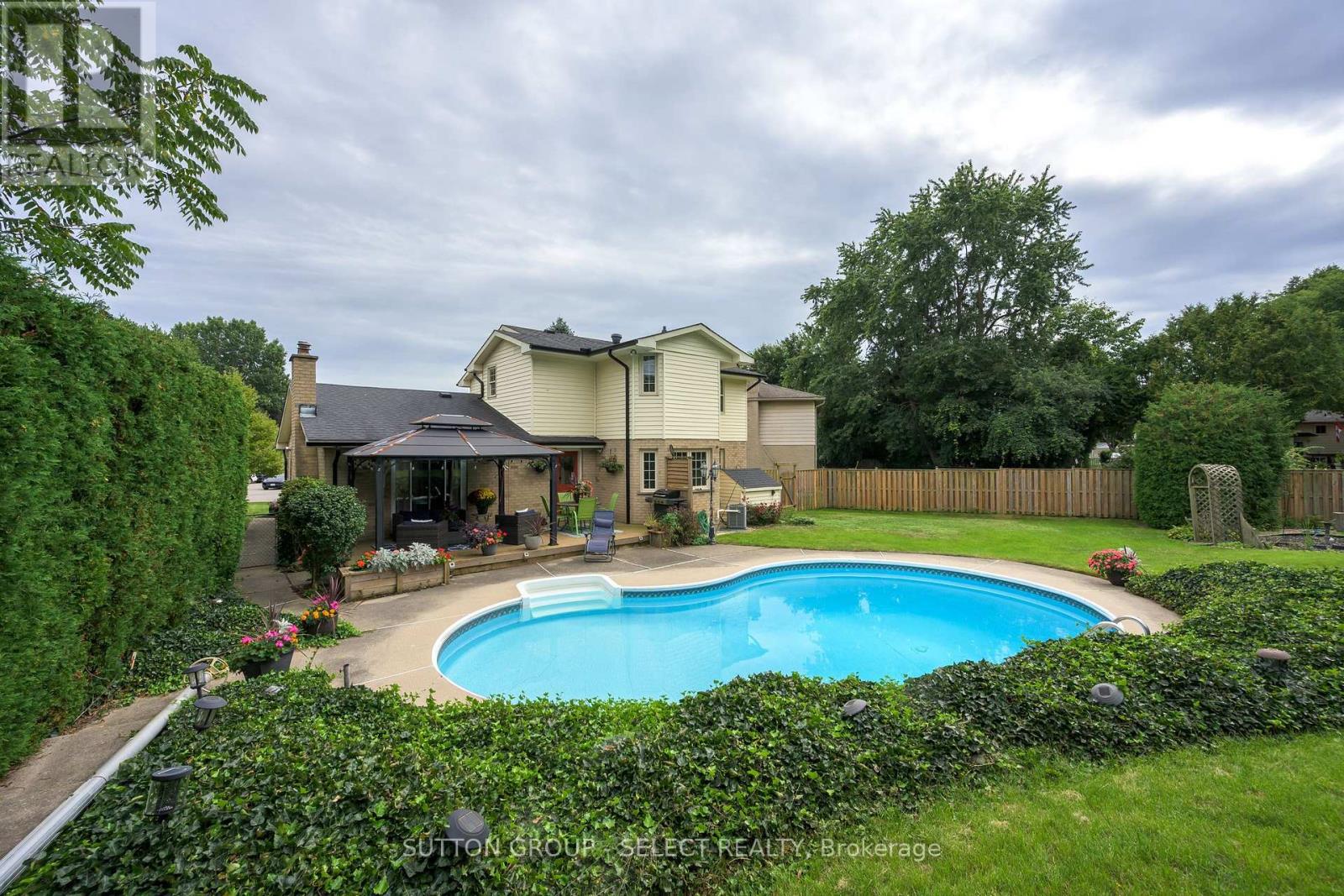 384 Eastcastle Place, London North, Ontario N6G 3W5 - Photo 6 - X13797892