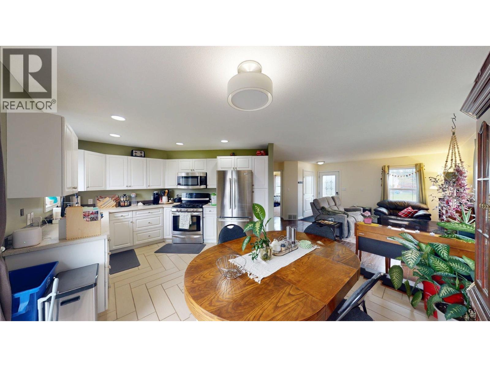 11328 86a Street, Fort St. John, British Columbia  V1J 0G2 - Photo 7 - R3166776