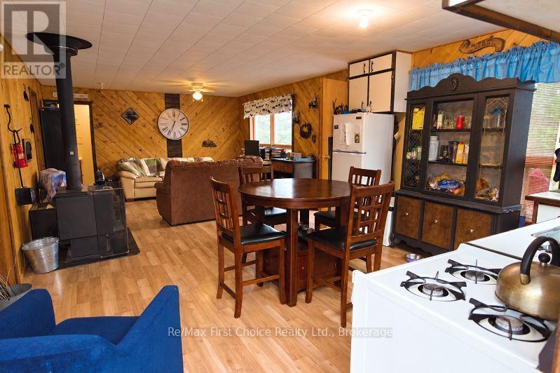214 Eagle Nest Road, Greenstone, Ontario  P0T 2H0 - Photo 4 - X13797902