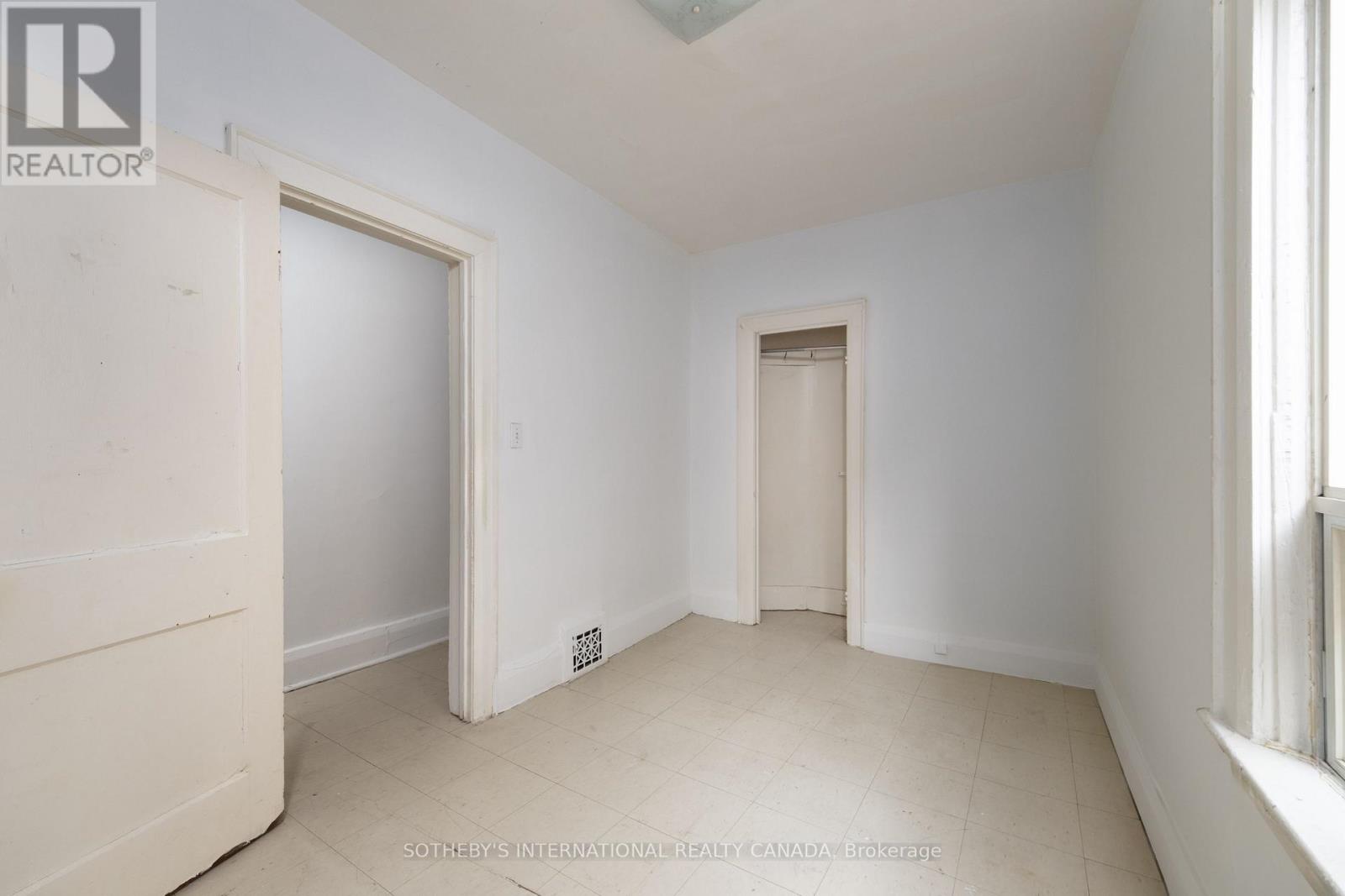 641 St Clair Avenue W, Toronto, Ontario M6C 1A7 - Photo 18 - C13797960