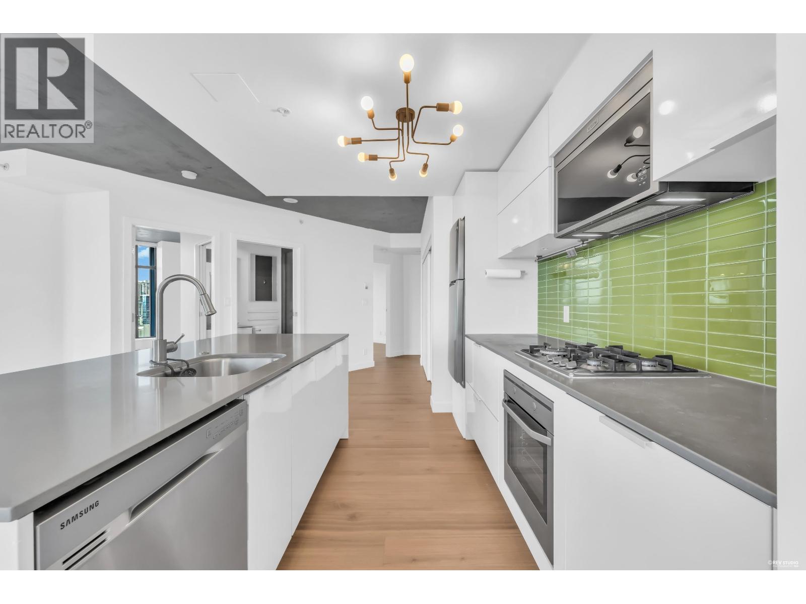 1806 128 W CORDOVA STREET