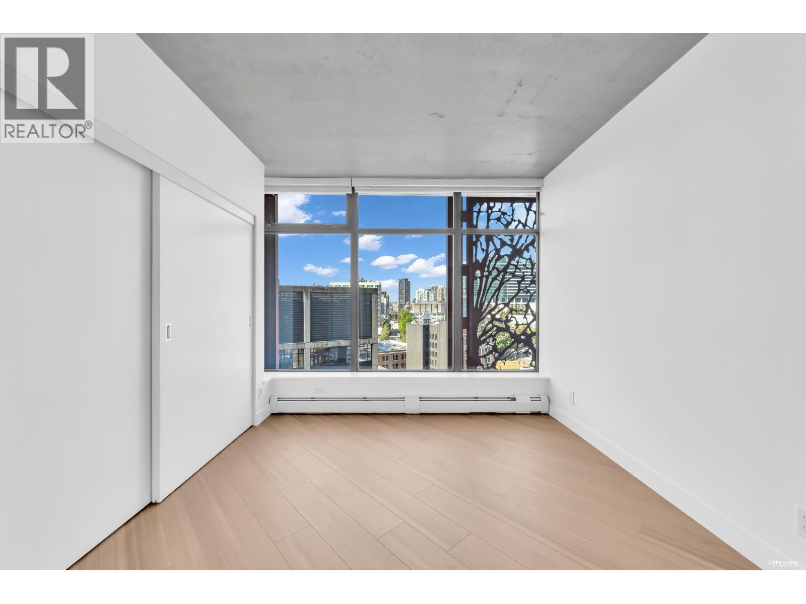 1806 128 W CORDOVA STREET