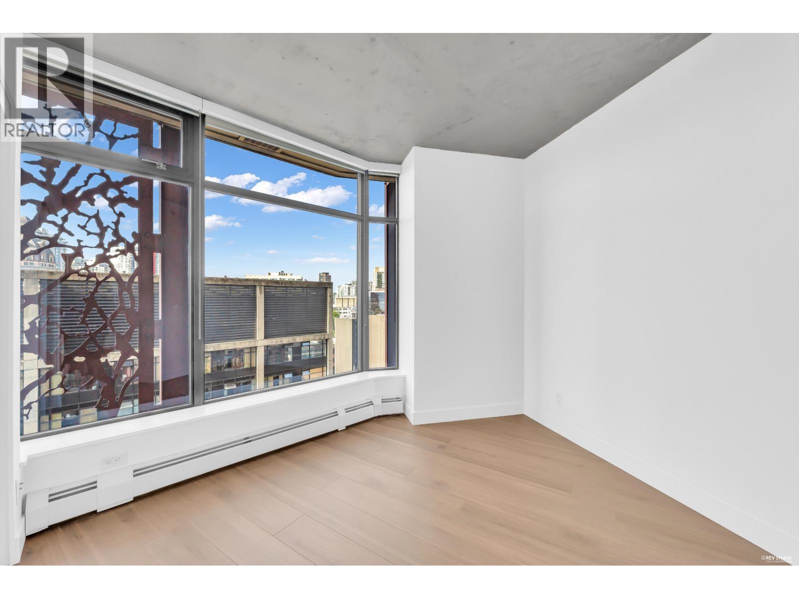 1806 128 W CORDOVA STREET