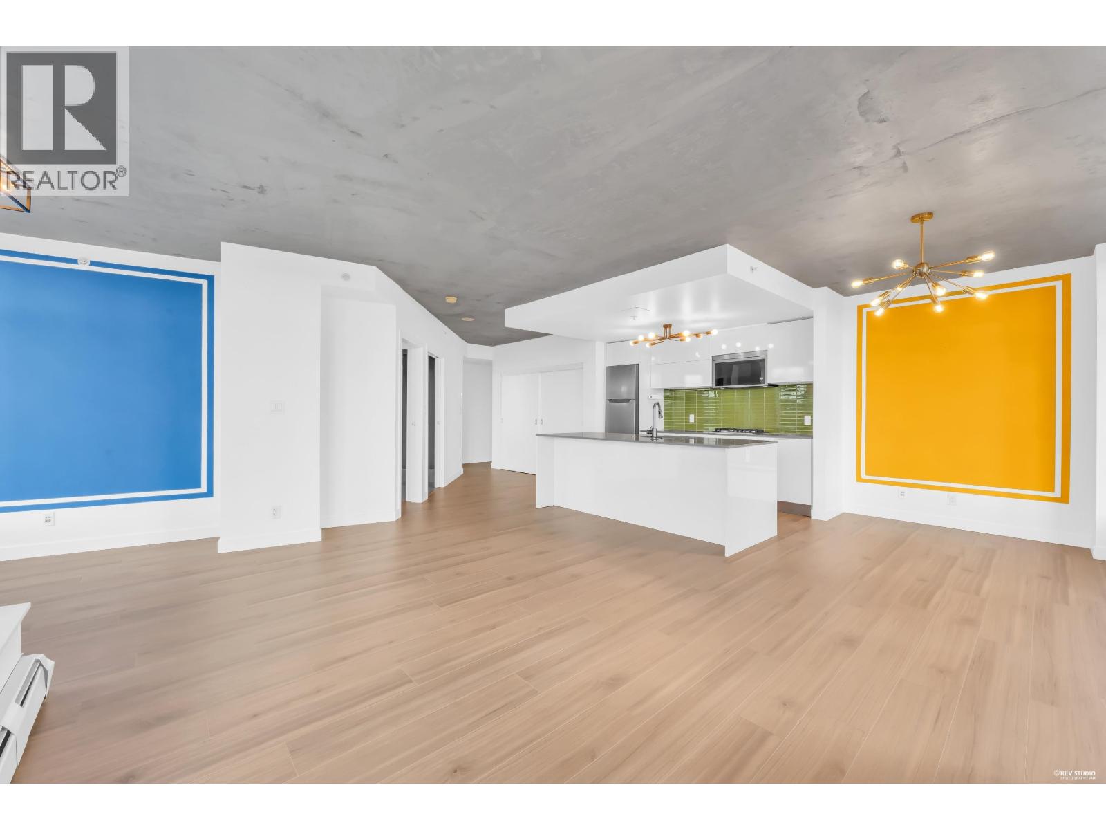 1806 128 W CORDOVA STREET
