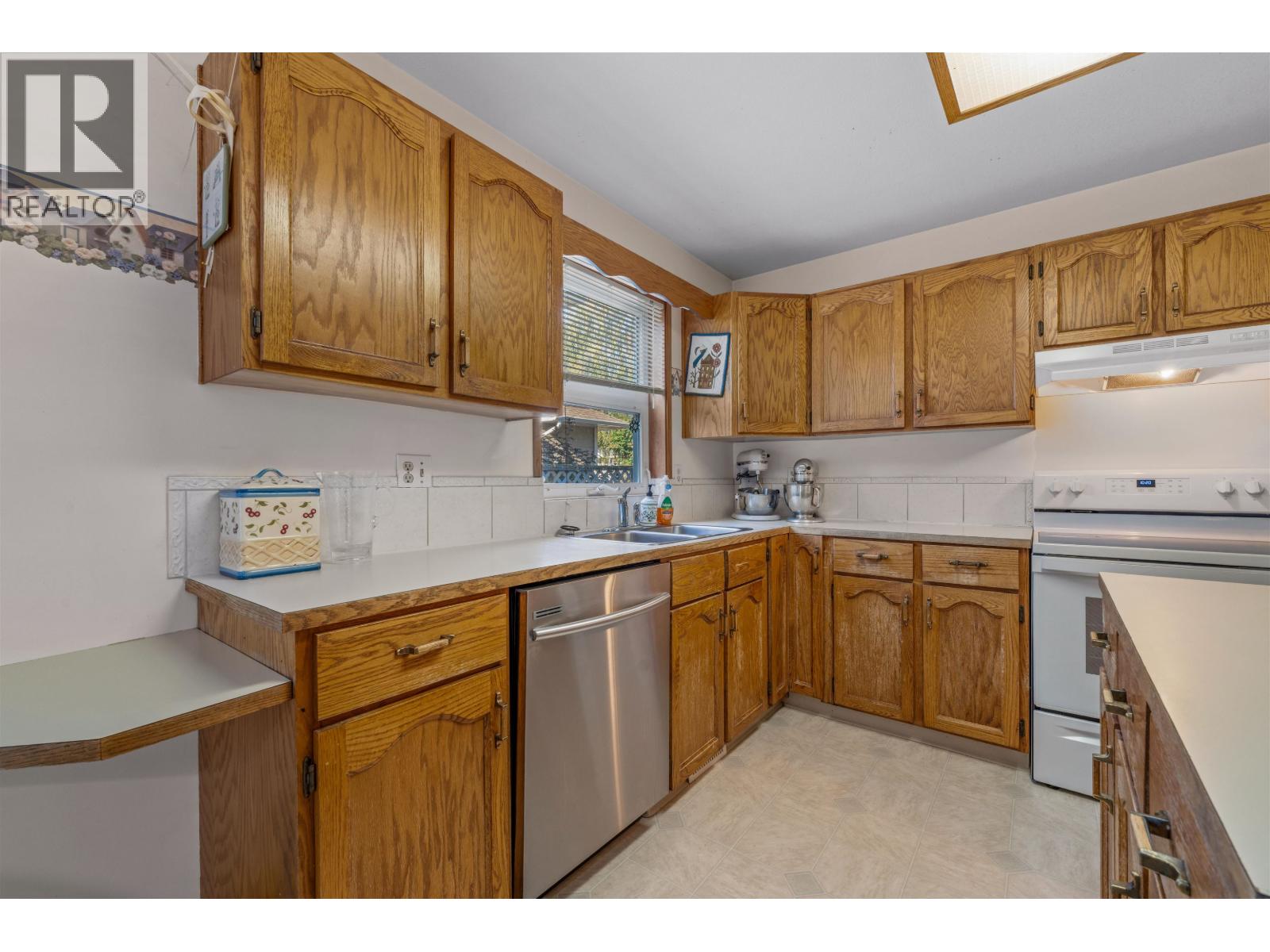 2240 Canan Way, Prince George, British Columbia  V2K 4H8 - Photo 14 - R3166602
