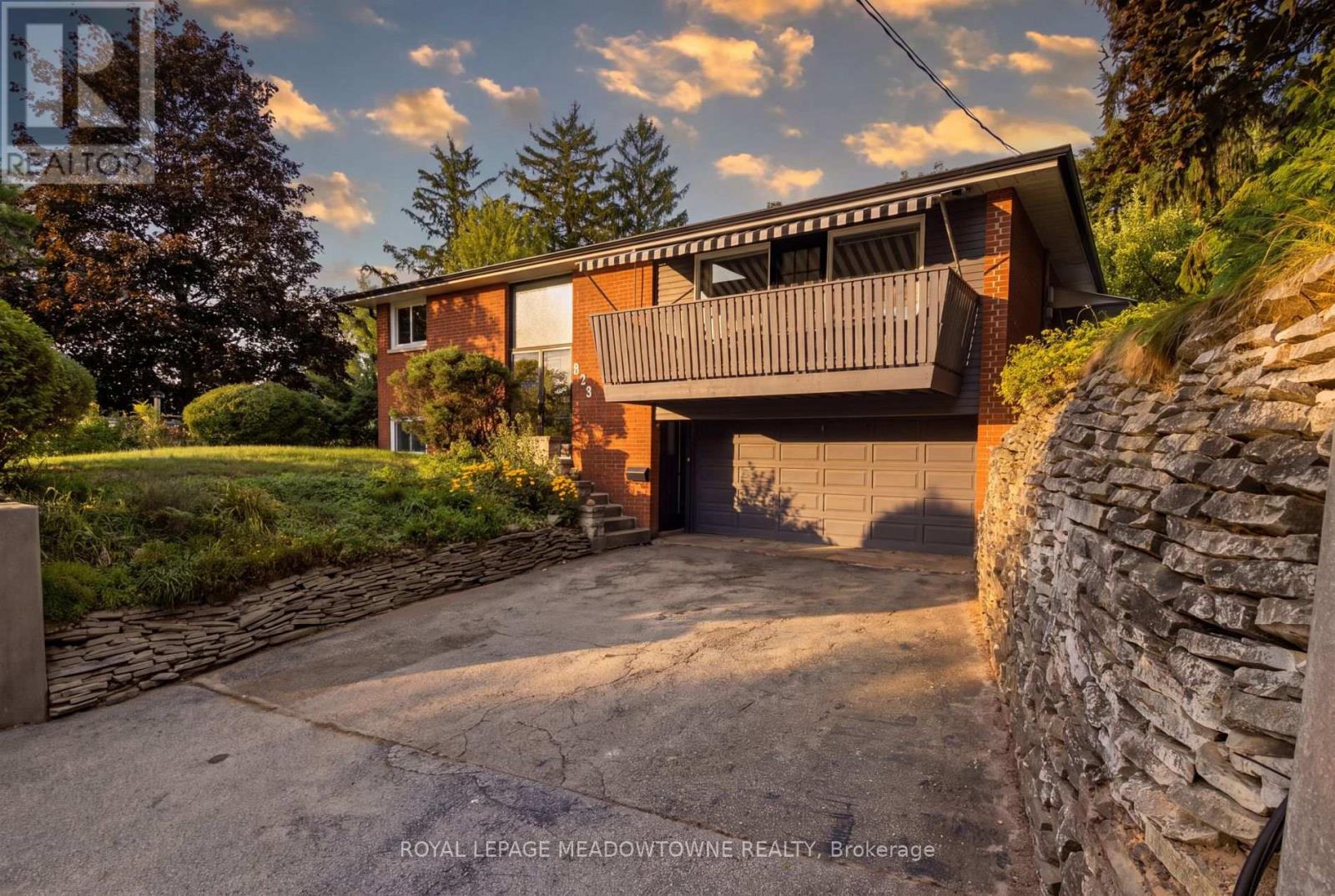 273 Maple Avenue, Halton Hills, Ontario  L7G 1W6 - Photo 3 - W13797890