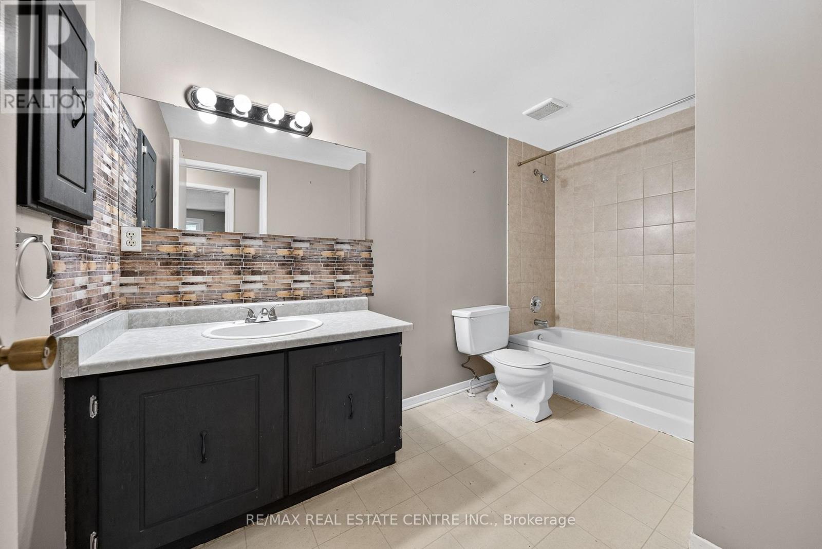 35 - 660 Oxford Road, Burlington, Ontario  L7N 3M1 - Photo 12 - W13797964