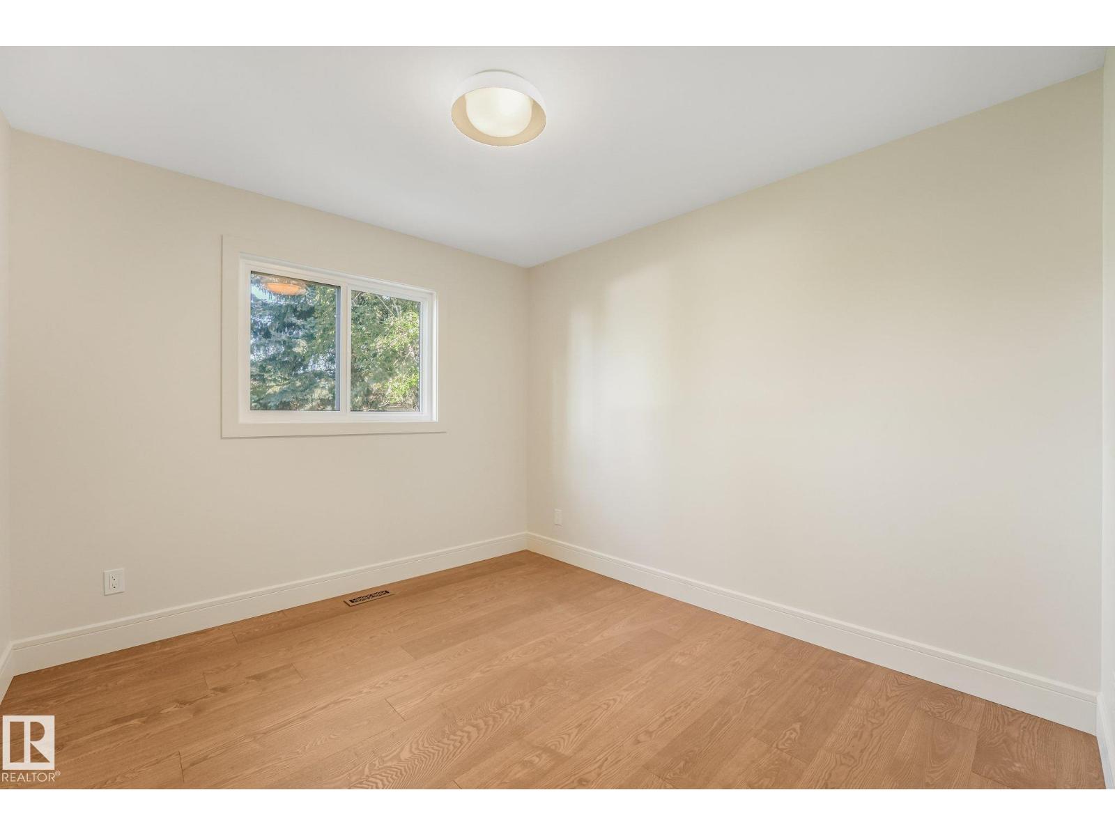 2031 104a St NW, Edmonton, Alberta  T6J 5A6 - Photo 32 - E4509135