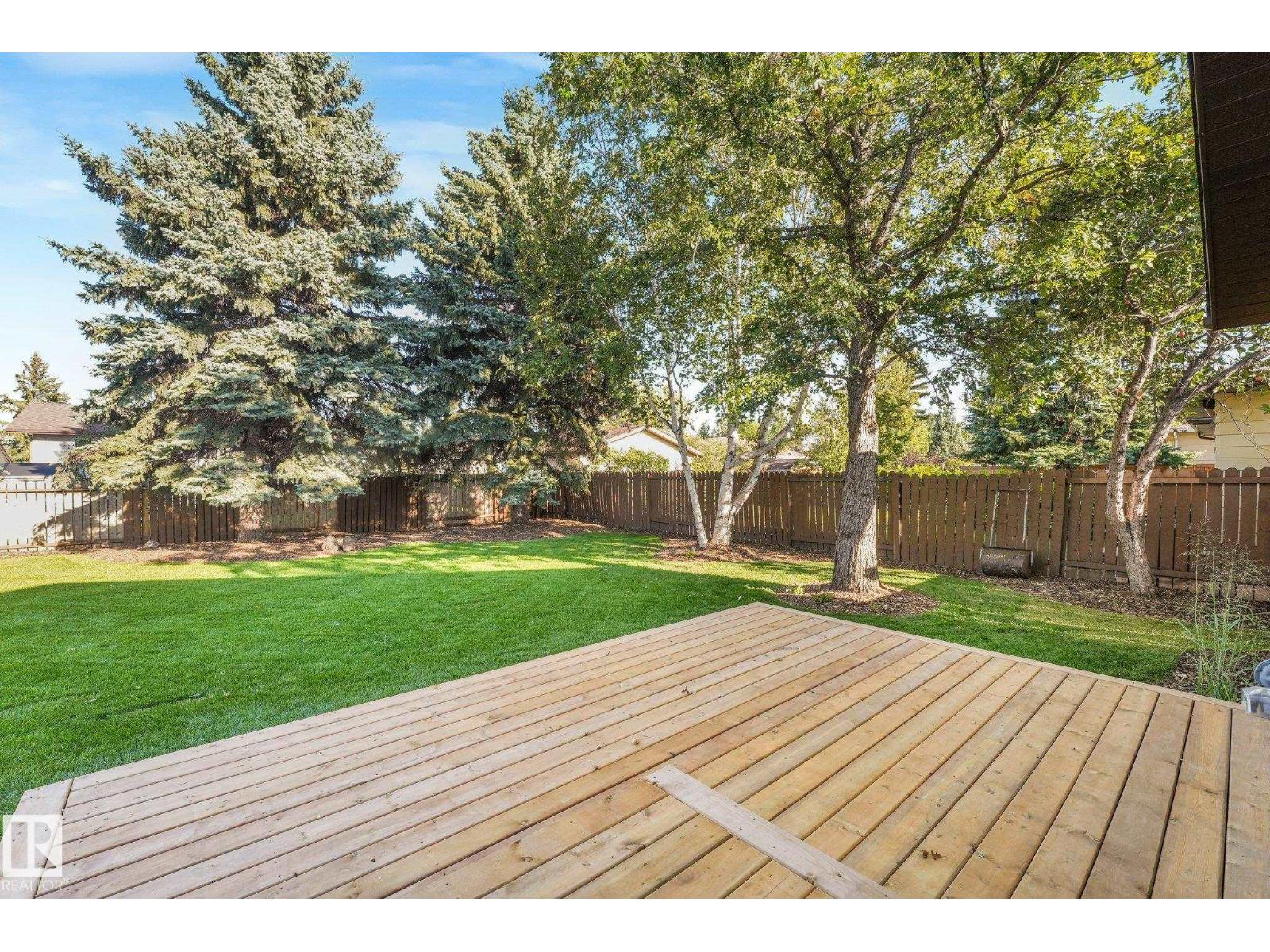 2031 104a St NW, Edmonton, Alberta  T6J 5A6 - Photo 60 - E4509135