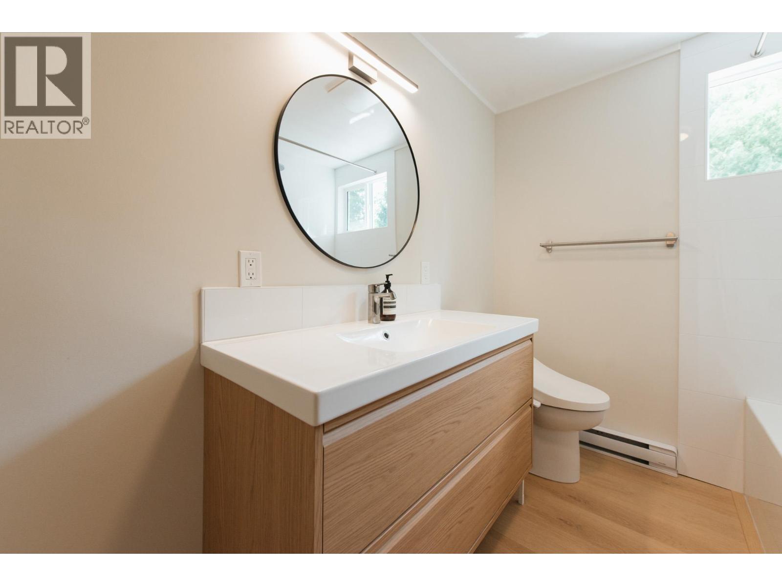 320 Cochrane Road, Gibsons, British Columbia  V0N 1V8 - Photo 28 - R3166689