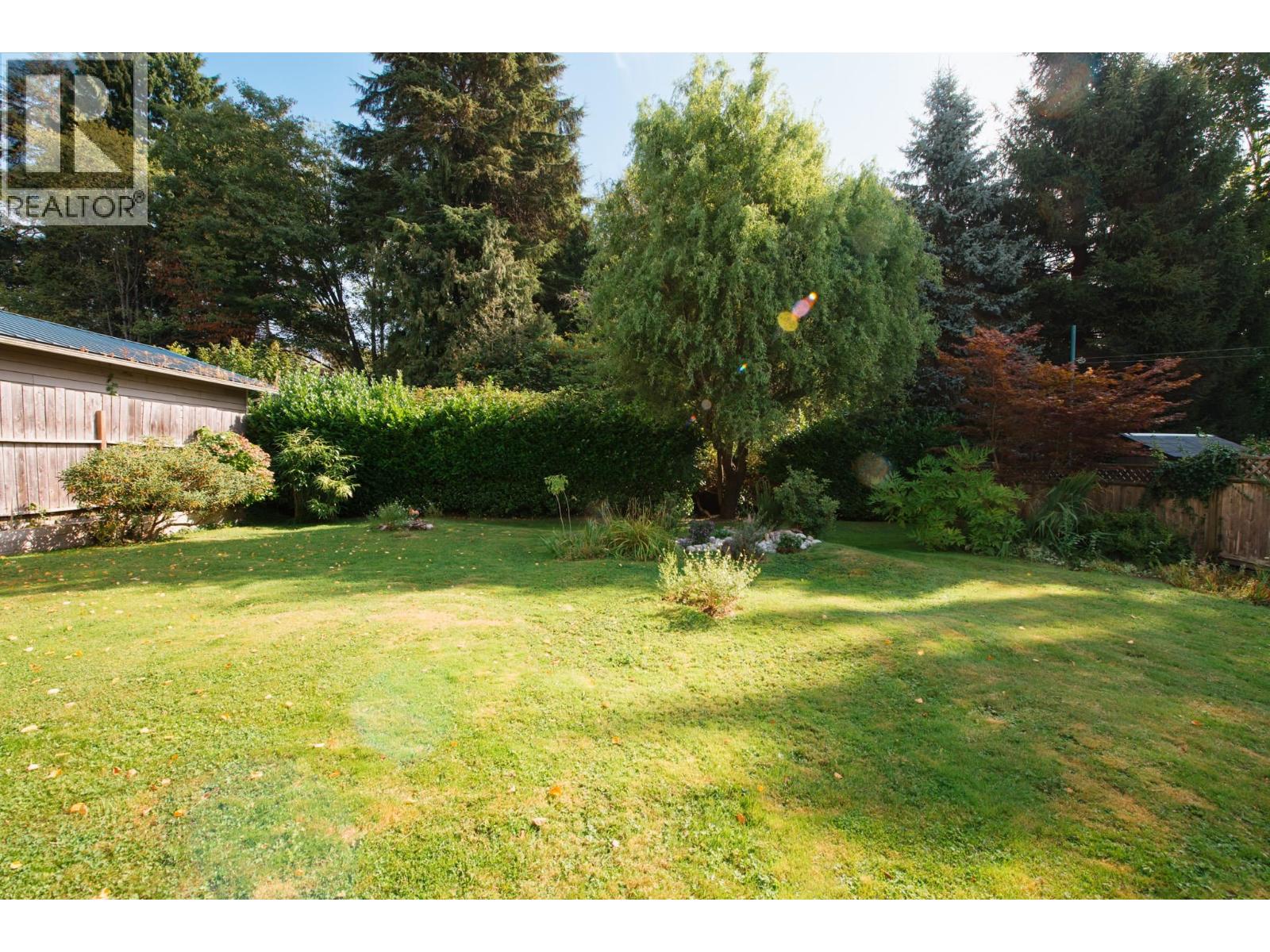 320 Cochrane Road, Gibsons, British Columbia  V0N 1V8 - Photo 29 - R3166689