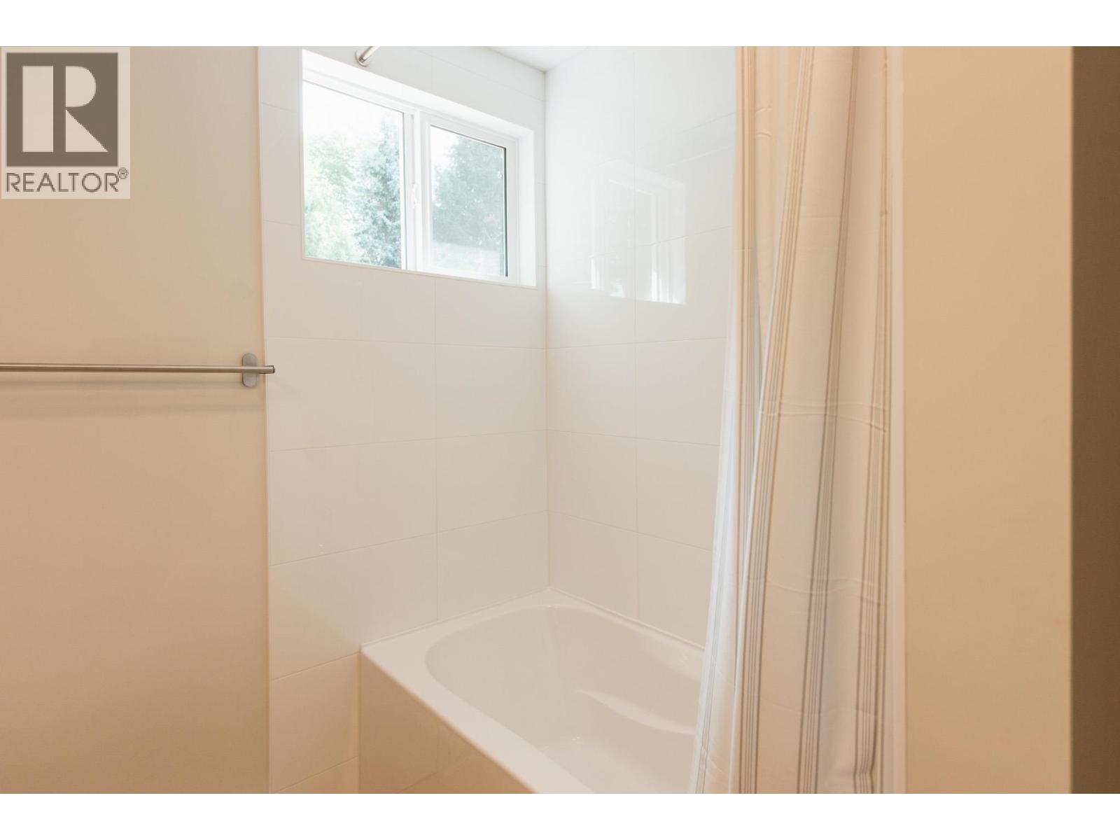 320 Cochrane Road, Gibsons, British Columbia  V0N 1V8 - Photo 27 - R3166689
