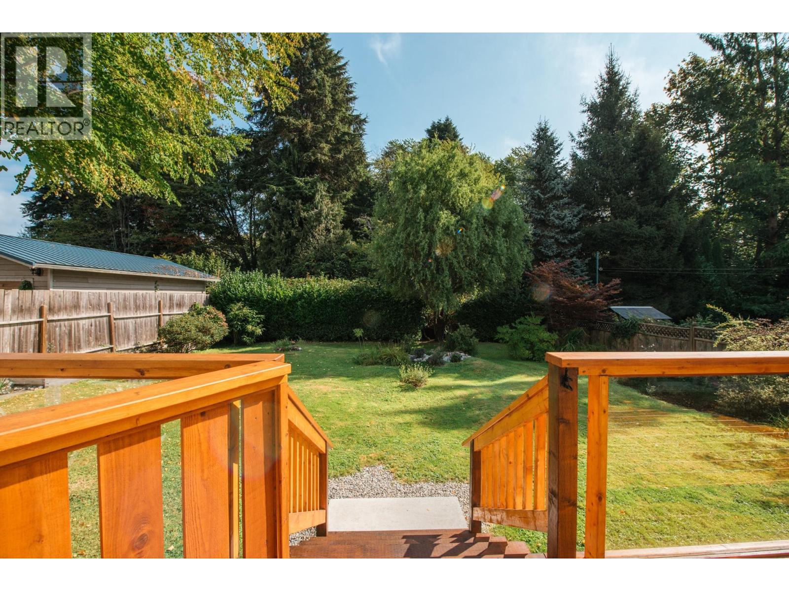 320 Cochrane Road, Gibsons, British Columbia  V0N 1V8 - Photo 15 - R3166689