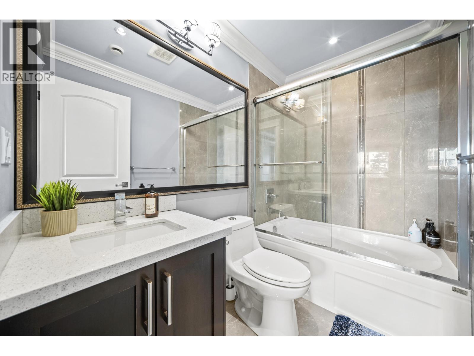 5957 Mckee Street, Burnaby, British Columbia  V5J 2V6 - Photo 12 - R3166683