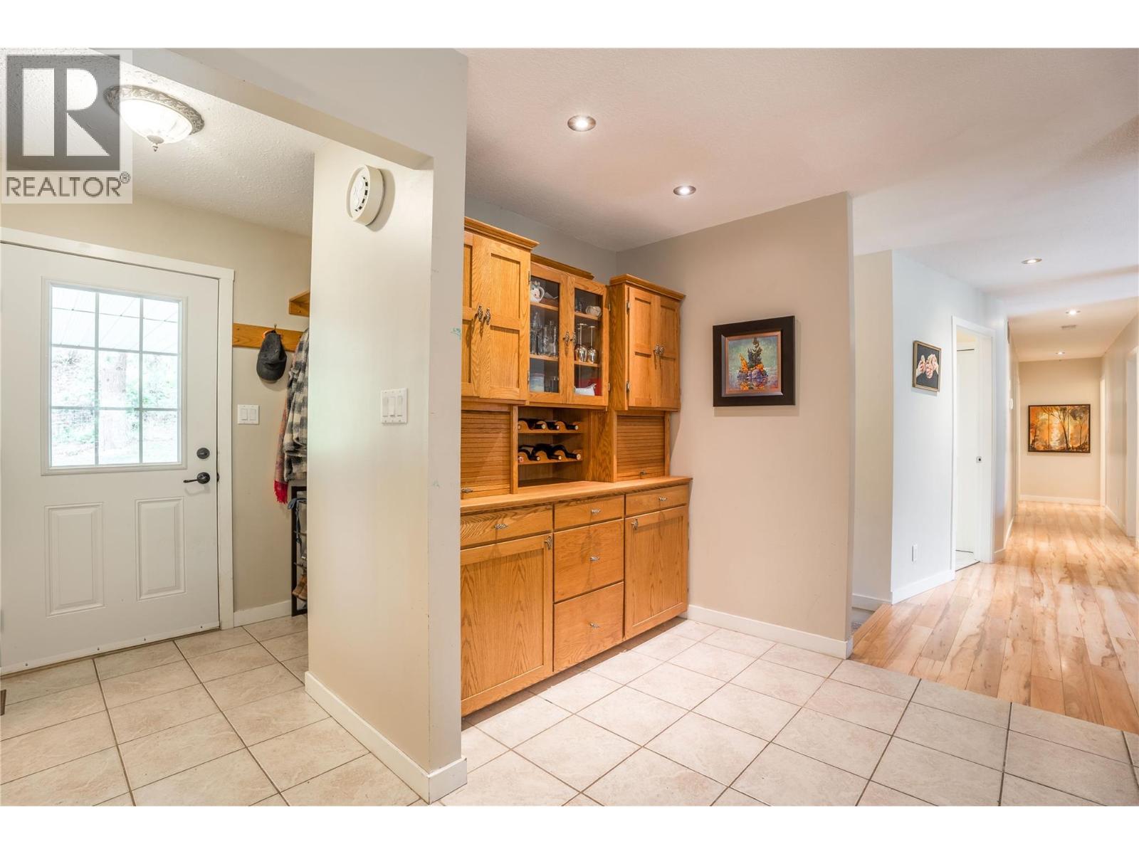 6407 Simpson Road, Summerland, British Columbia  V0H 1Z2 - Photo 8 - 10400992