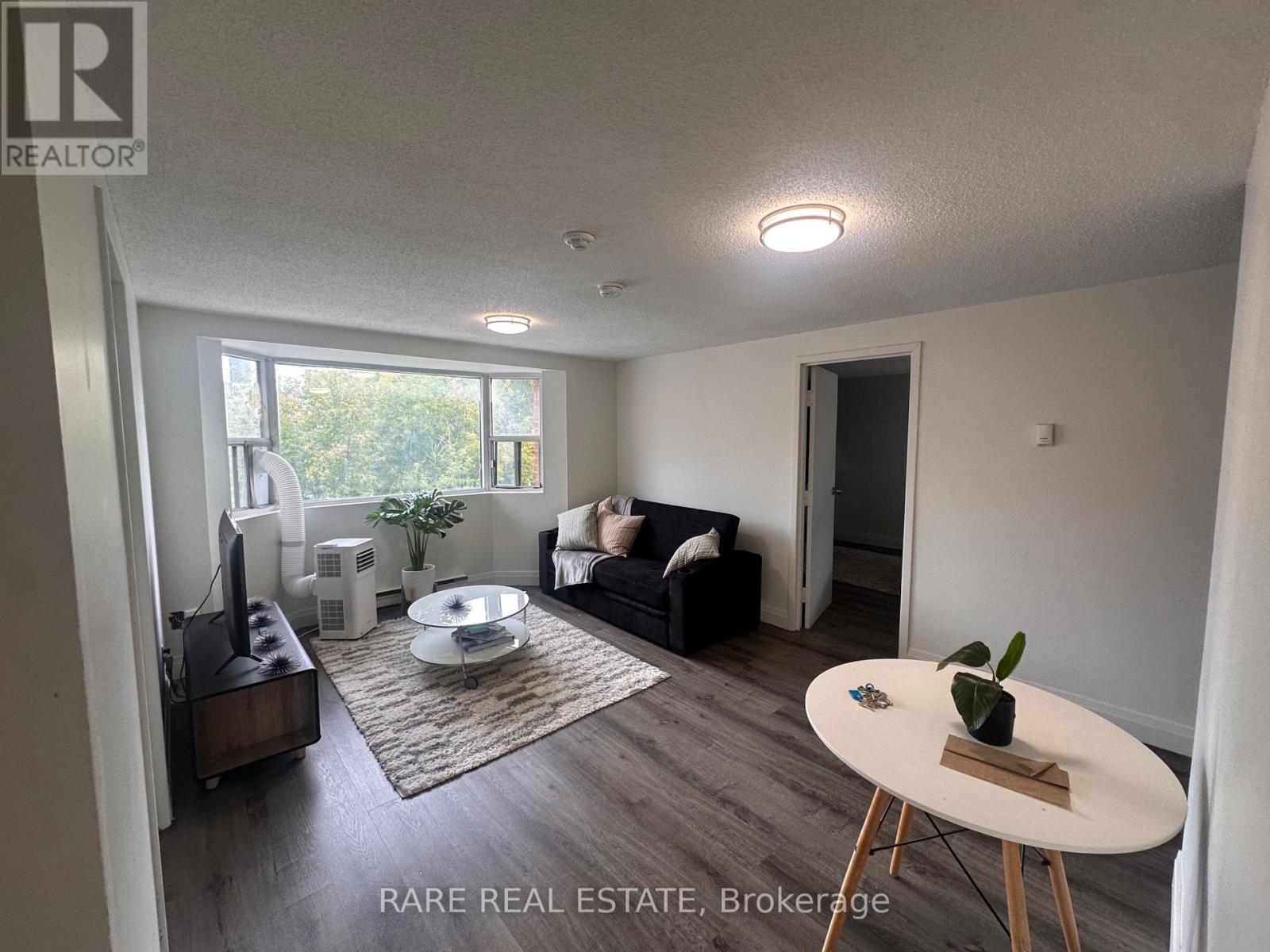 12 - 99 Bellevue Avenue, Toronto, Ontario  M5T 2N8 - Photo 2 - C13750198