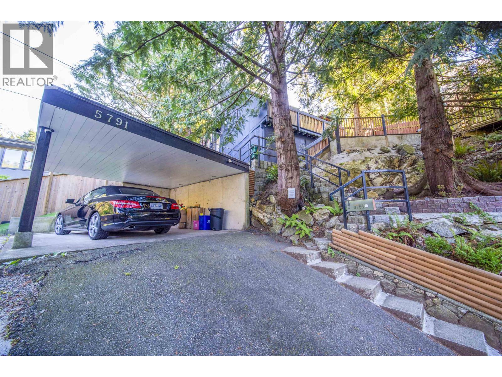 5791 Telegraph Trail, West Vancouver, British Columbia  V7W 1R5 - Photo 3 - R3166377
