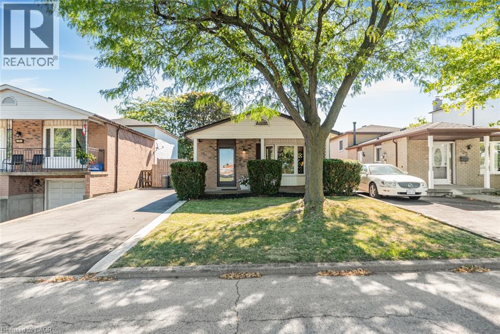 703 UPPER WENTWORTH Street, Hamilton, Ontario
