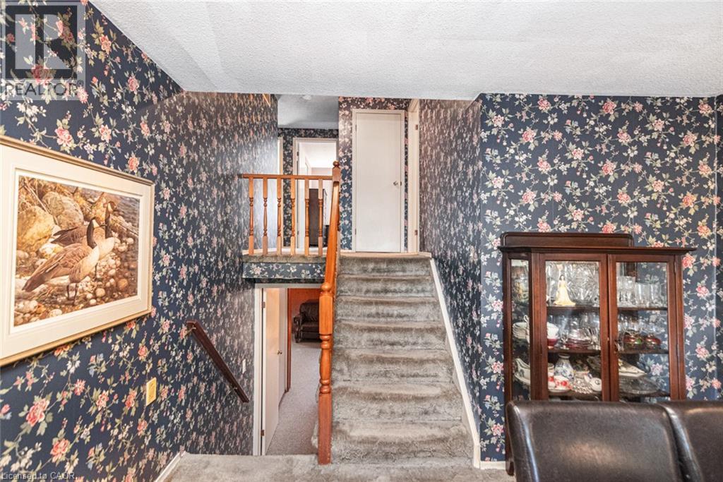 703 Upper Wentworth Street, Hamilton, Ontario  L9A 4V6 - Photo 13 - 40861754
