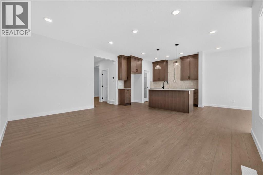 13 Emberside Grove photo 8