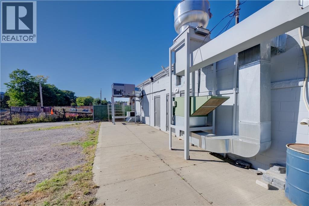 1118 King Street E, Cambridge, Ontario  N3H 3P6 - Photo 35 - 40864072