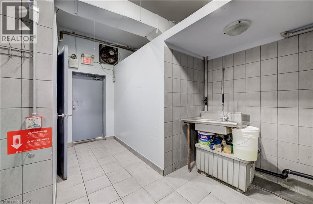 1118 King Street E, Cambridge, Ontario  N3H 3P6 - Photo 23 - 40864072