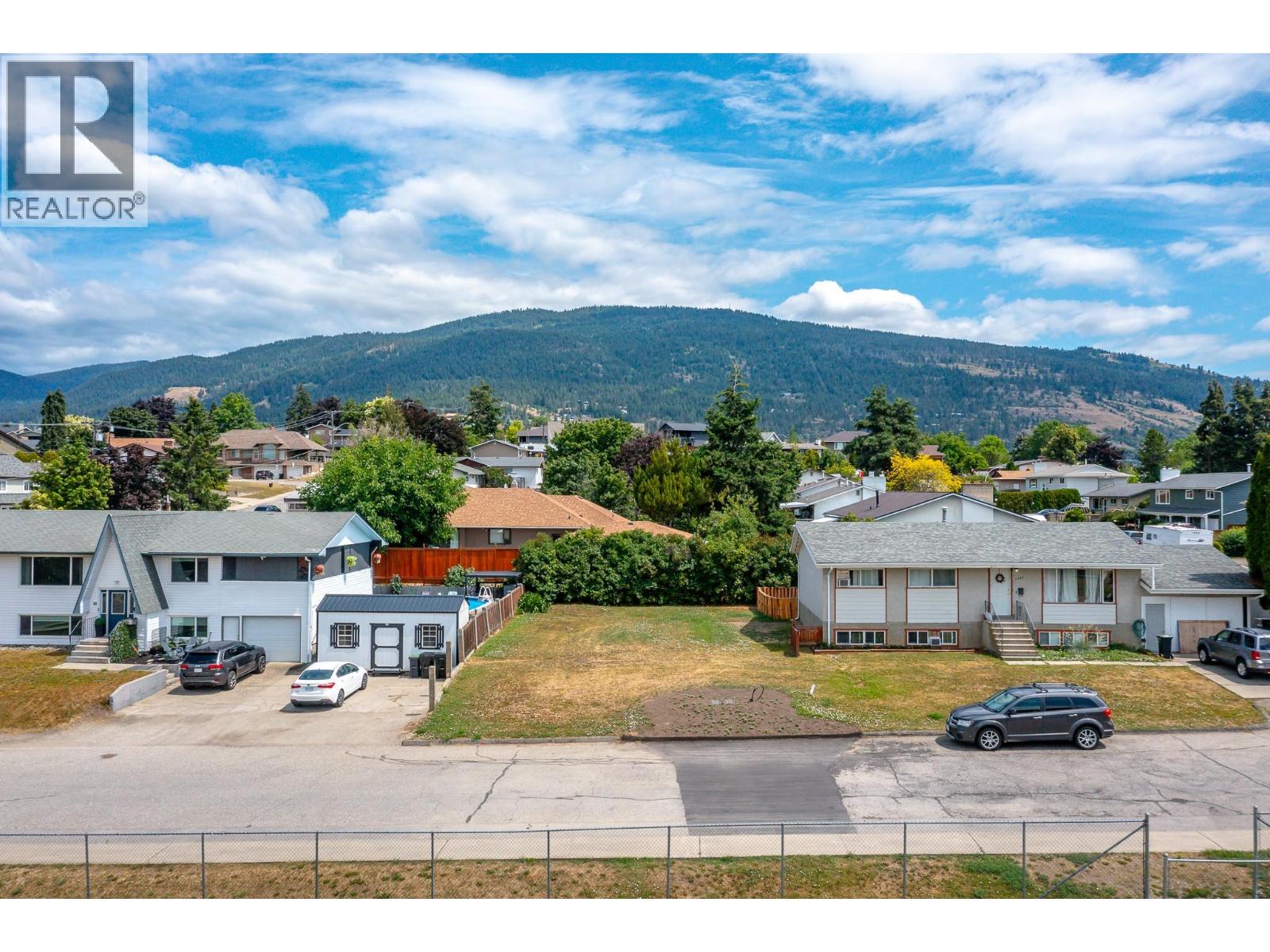 3401 12 Street, Vernon, British Columbia  V1T 3S6 - Photo 2 - 10395062