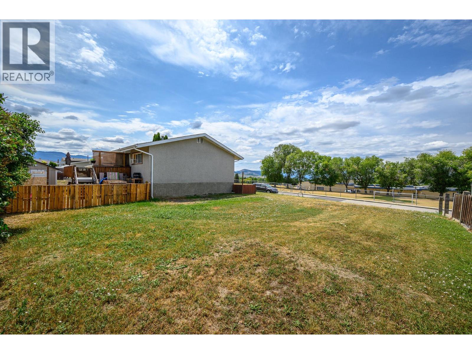 3401 12 Street, Vernon, British Columbia  V1T 3S6 - Photo 6 - 10395062