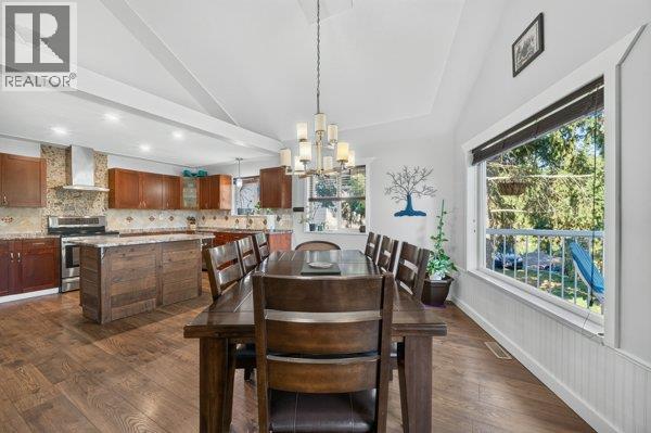 996 Arras Road, Sorrento, British Columbia  V0E 2W1 - Photo 12 - 10401013