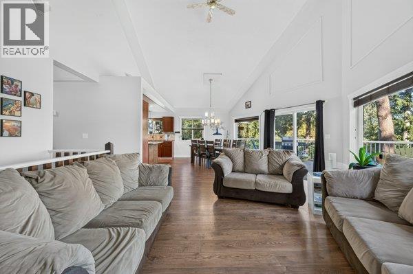 996 Arras Road, Sorrento, British Columbia  V0E 2W1 - Photo 17 - 10401013