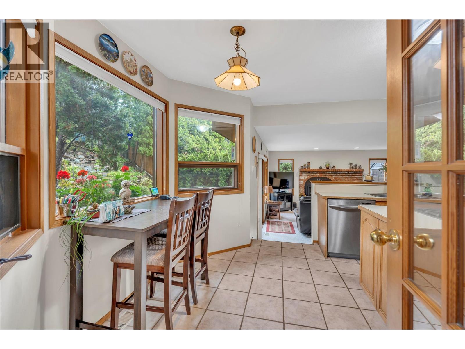 128 Ponderosa Place, Penticton, British Columbia  V2A 7Y8 - Photo 8 - 10400842