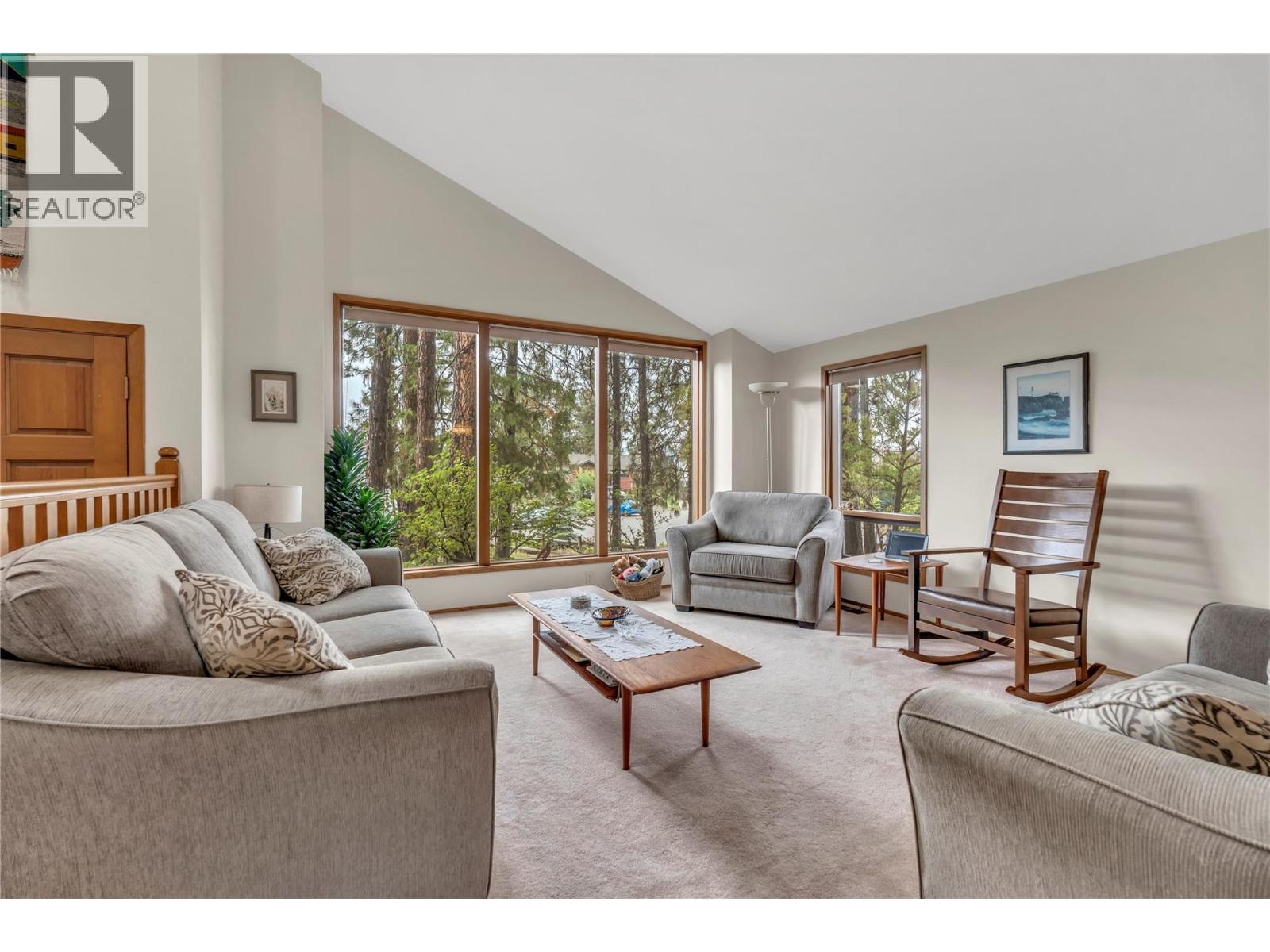 128 Ponderosa Place, Penticton, British Columbia  V2A 7Y8 - Photo 3 - 10400842