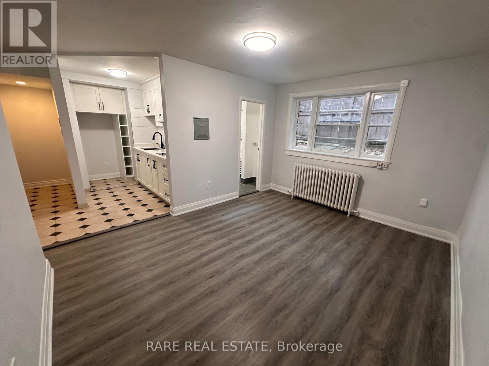 8 - 130 Macpherson Avenue, Toronto, Ontario  M5R 1W8 - Photo 2 - C13676184