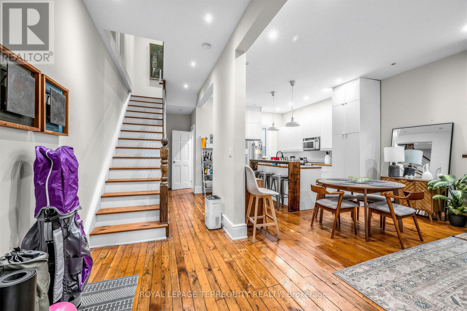 16 Fennings Street, Toronto, Ontario  M6J 3B8 - Photo 3 - C13795598