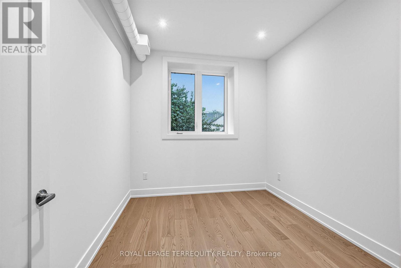 16 Fennings Street, Toronto, Ontario  M6J 3B8 - Photo 25 - C13795598