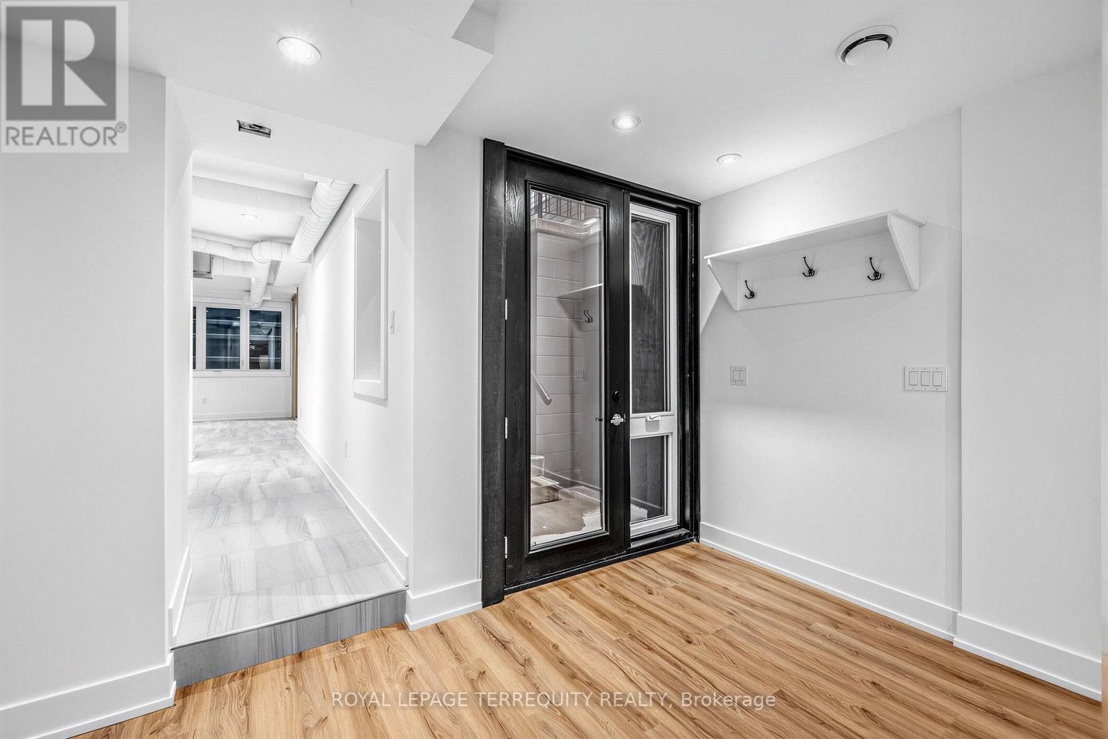 16 Fennings Street, Toronto, Ontario  M6J 3B8 - Photo 27 - C13795598