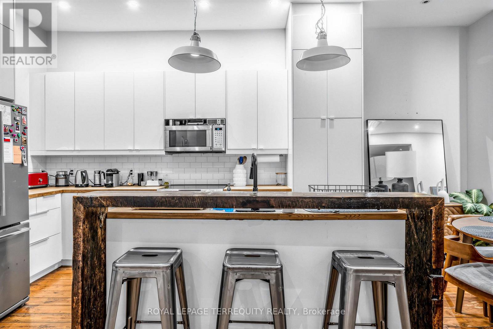 16 Fennings Street, Toronto, Ontario  M6J 3B8 - Photo 8 - C13795598