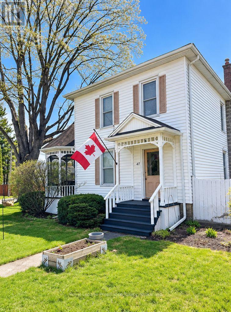 47 Paul Street, Prince Edward County (Picton), Ontario K0K 2T0 - Photo 2 - X13792510