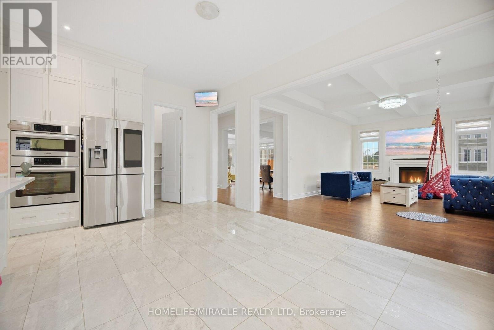 7 Anatolia Street, Brampton, Ontario  L6P 4L3 - Photo 9 - W13796104