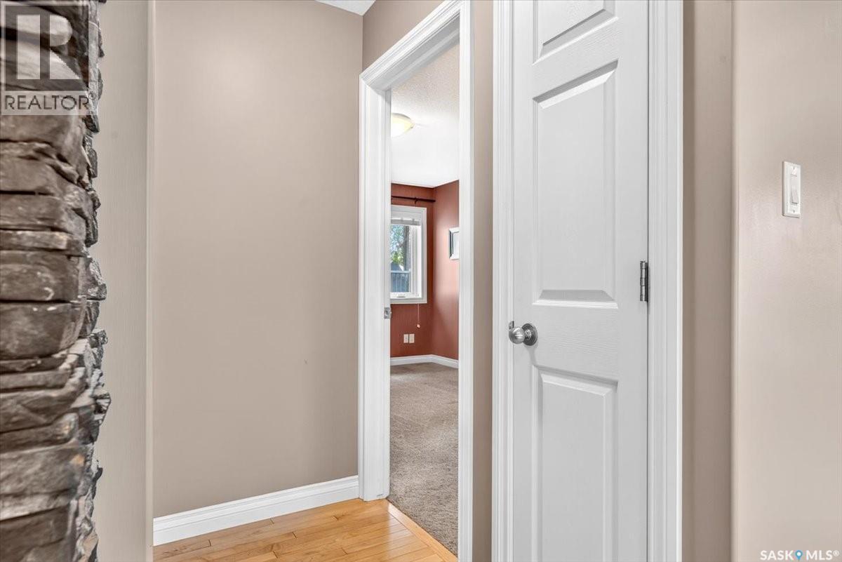 101 Oxbow Crescent, Regina, Saskatchewan  S4Y 0A7 - Photo 17 - SK048734