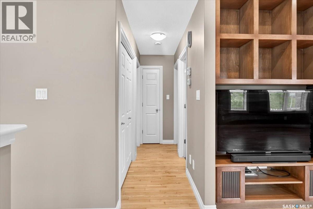 101 Oxbow Crescent, Regina, Saskatchewan  S4Y 0A7 - Photo 22 - SK048734