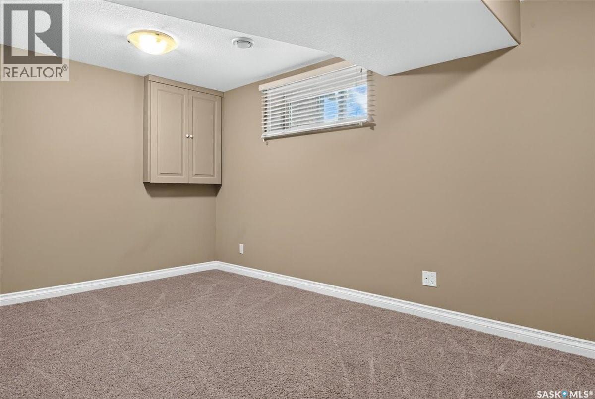 101 Oxbow Crescent, Regina, Saskatchewan  S4Y 0A7 - Photo 32 - SK048734