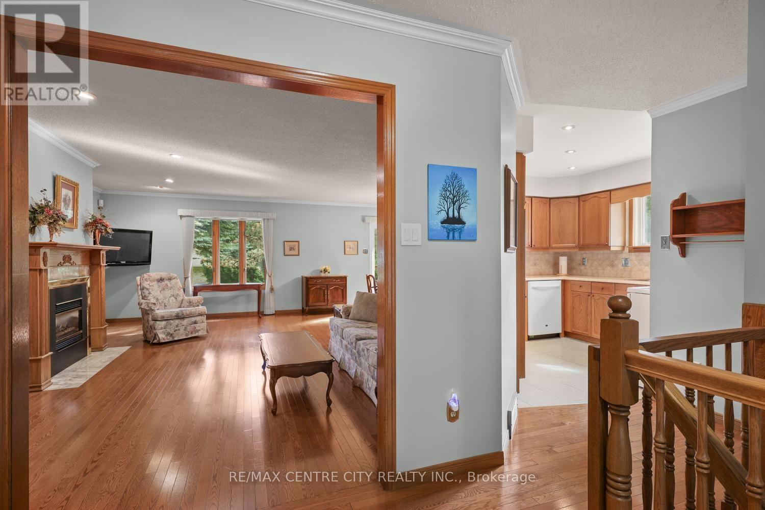 38 - 14 Doon Drive, London North, Ontario  N5X 3P1 - Photo 6 - X13798070