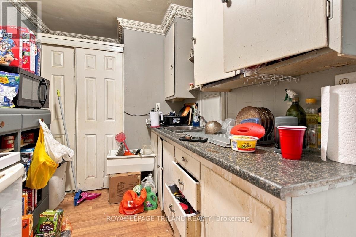 51 King Street W, Lambton Shores, Ontario  N0N 1J0 - Photo 13 - X13798314