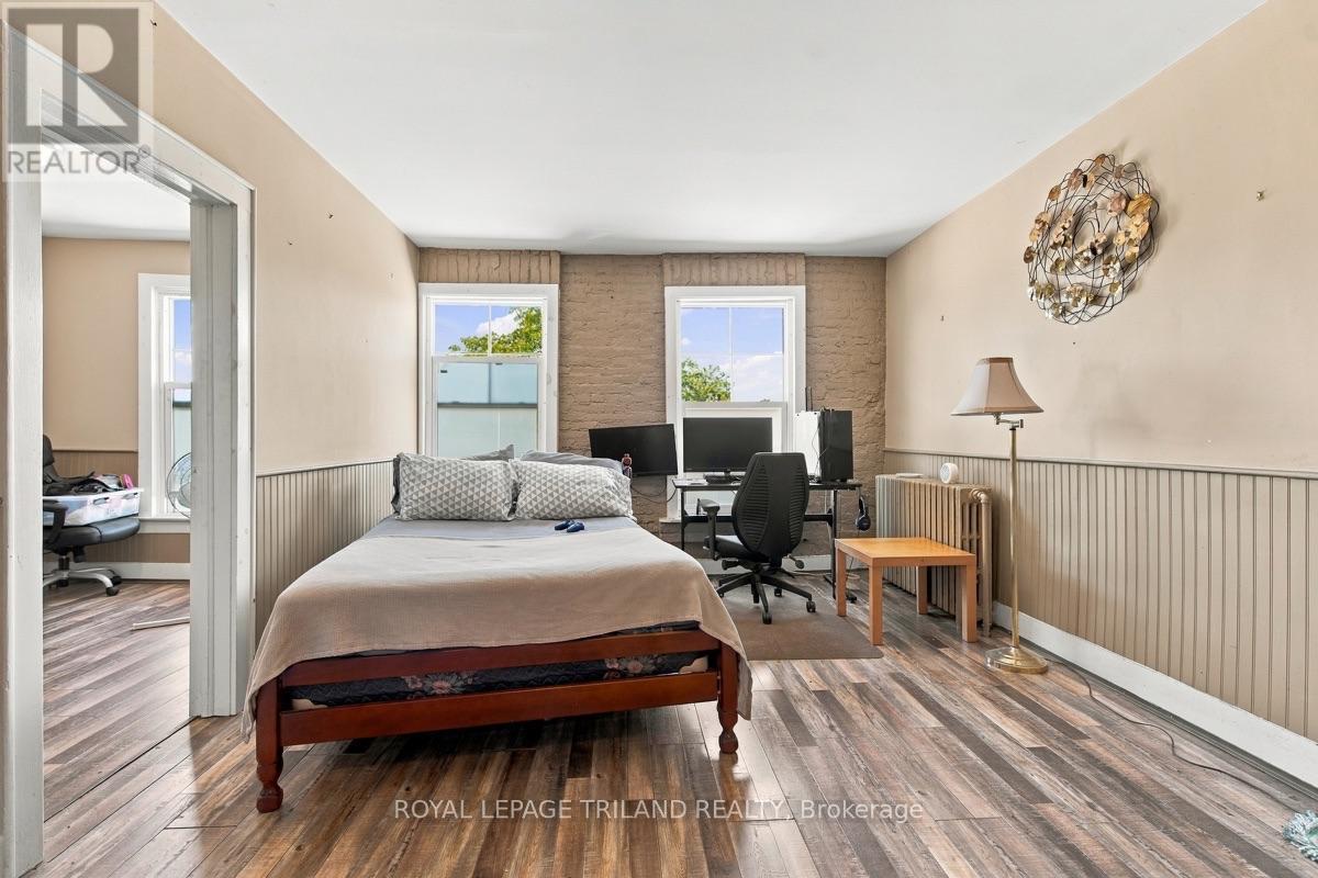 51 King Street W, Lambton Shores, Ontario  N0N 1J0 - Photo 18 - X13798314