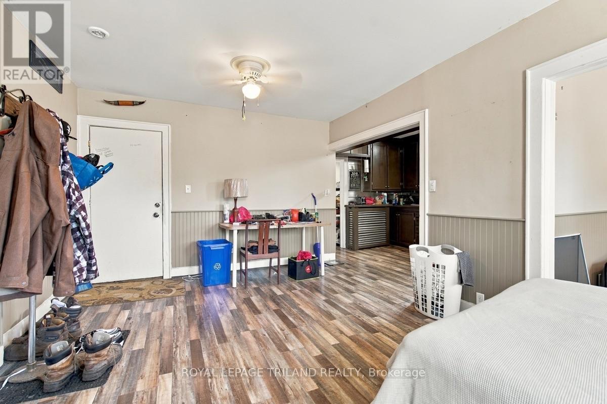 51 King Street W, Lambton Shores, Ontario  N0N 1J0 - Photo 19 - X13798314