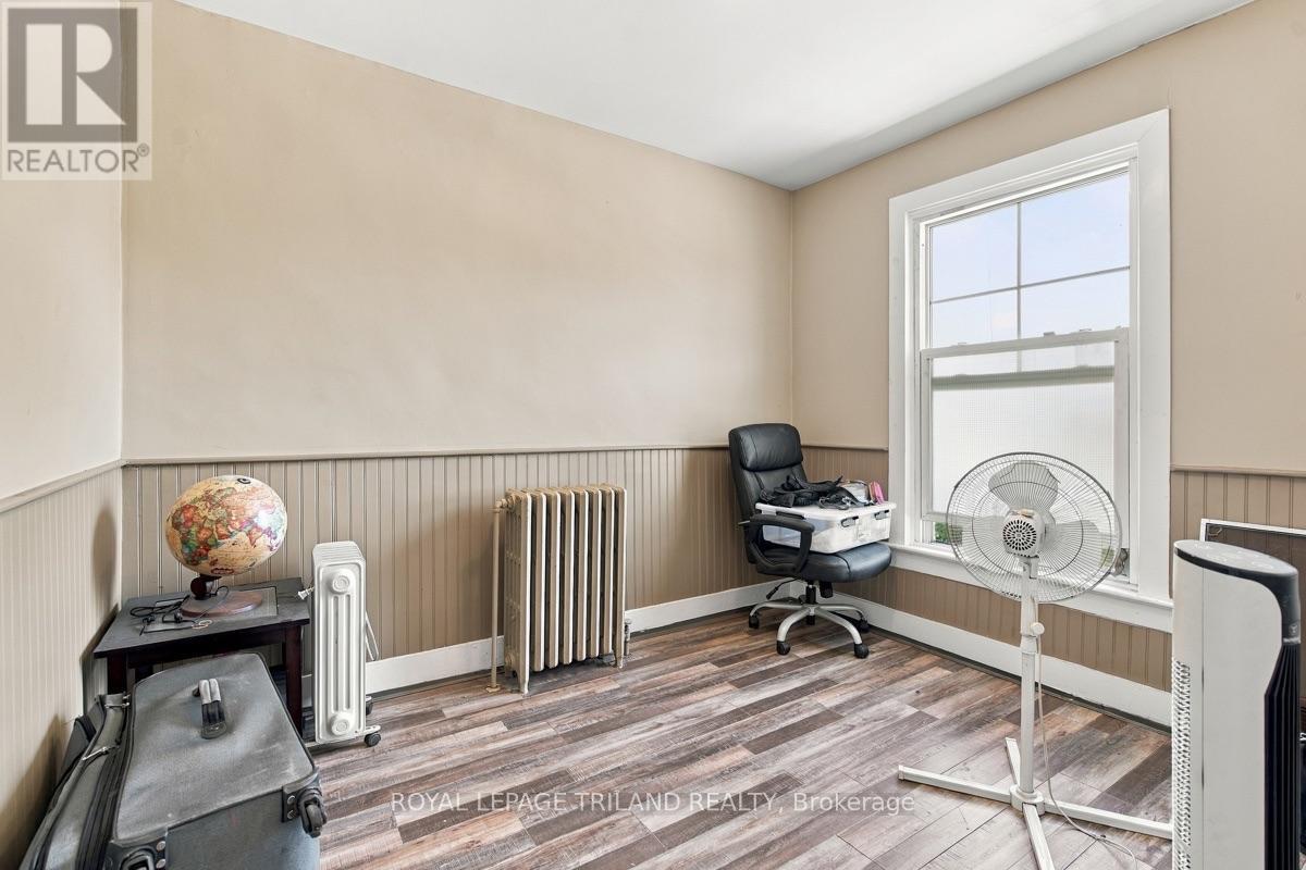 51 King Street W, Lambton Shores, Ontario  N0N 1J0 - Photo 22 - X13798314