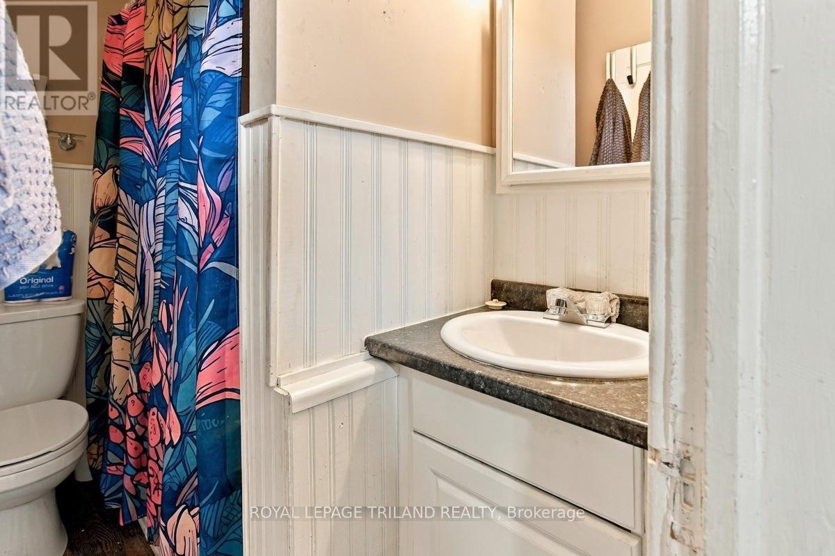 51 King Street W, Lambton Shores, Ontario  N0N 1J0 - Photo 24 - X13798314
