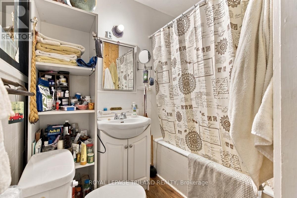 51 King Street W, Lambton Shores, Ontario  N0N 1J0 - Photo 28 - X13798314