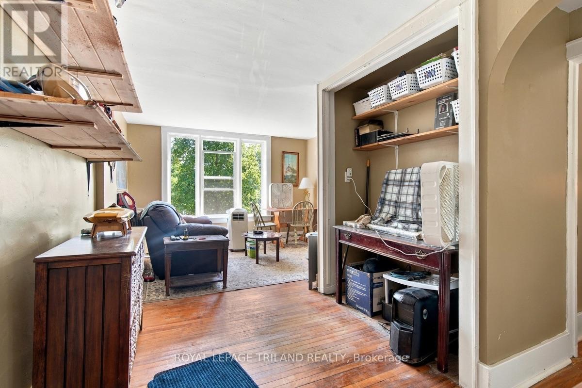 51 King Street W, Lambton Shores, Ontario  N0N 1J0 - Photo 33 - X13798314
